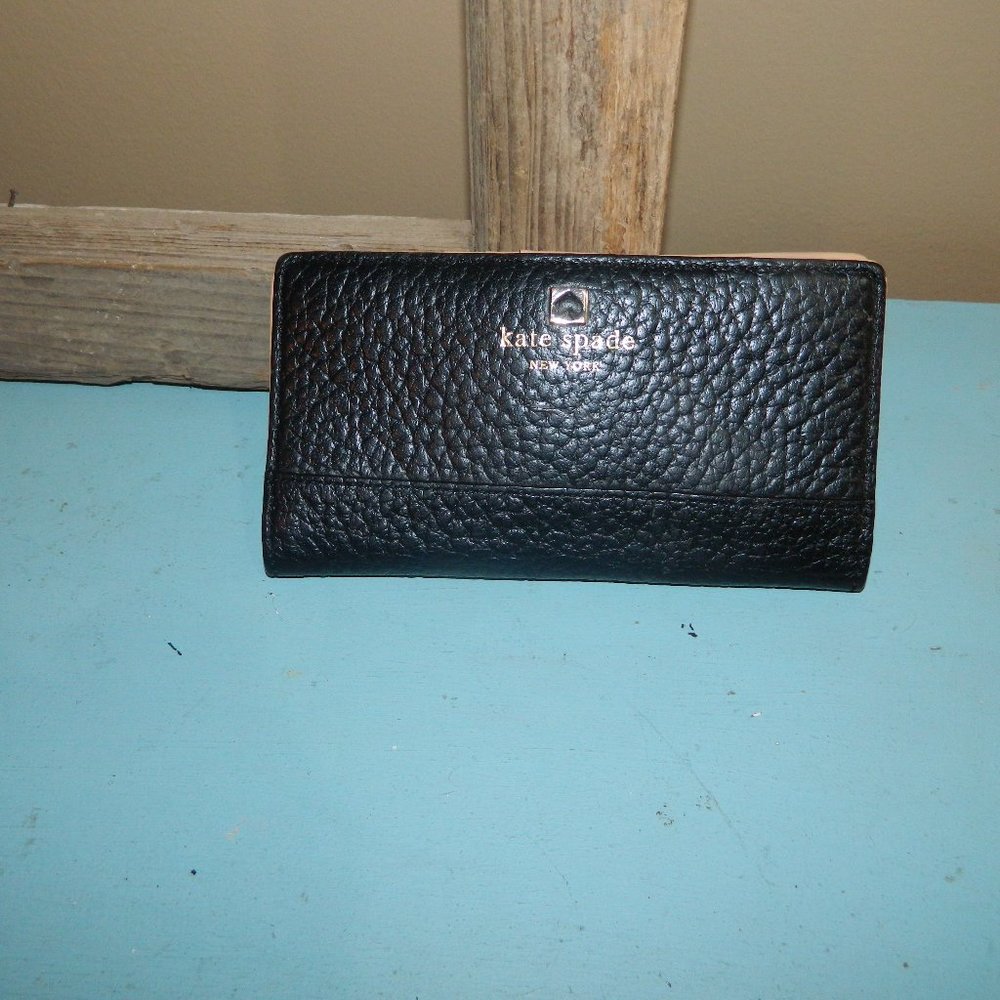 Kate Spade Southport Ave. Stacy Pebble Black Slim Wallet